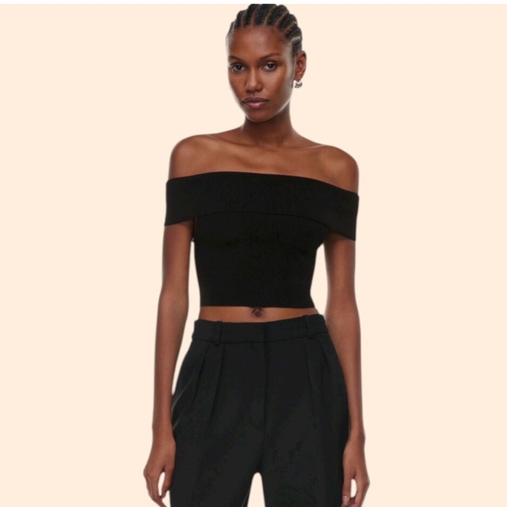 Aritzia, Black Off-Shoulder Women's Top, size S, sculpt knit